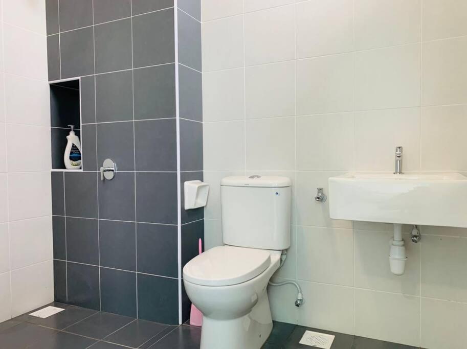 Brand New Cozy Home Desaru Pengerang Near Sebana Cove Resort エクステリア 写真